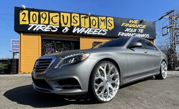 209 Customs Tires and Wheels