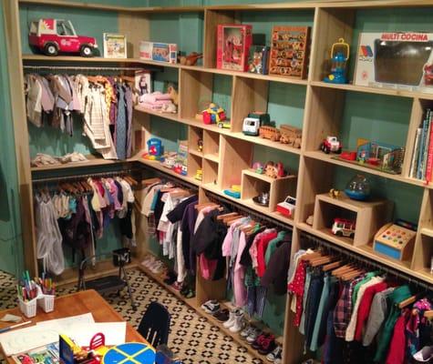 A unique collection of new and used toys, clothes, books, and gifts for babies and young children. Organic, handmade, & vintage.