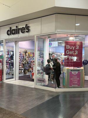 Claire's