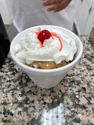 Udder Butter Peanut Butter Sundae