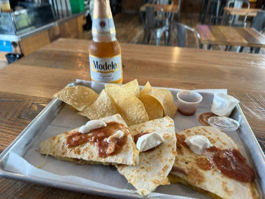 Carnitas platter.