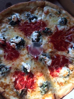 Spinach, fresh ricotta pizza