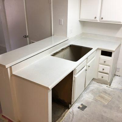 Speckled countertop finish