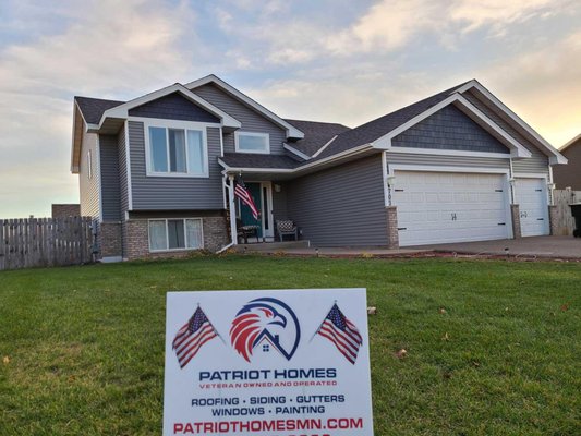 Patriot Homes is Minnesota's roofing expert for all roof replacement, new roof installation, roof repair, siding and gutter n...