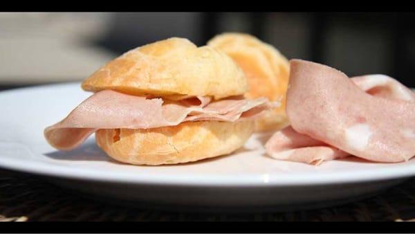 Cheese Roll Brazil sandwich - with mortadella