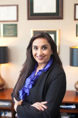 Farah Khan, MD