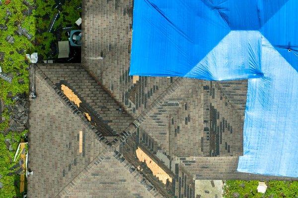 Construction workers can use canopies to protect the roof of houses while working on them to prevent damages from happening.