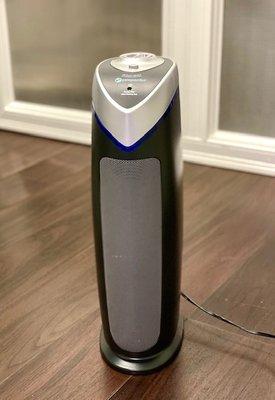 UV air purifier