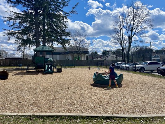 Soft wood chips to land on for tumbles and falls.