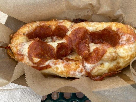 Pizza pretzel