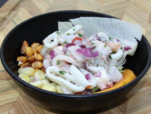 Mixed peruvian ceviche... fish, calamari, shrimp and octopus @inkasjoint ...classic peruvianavors mi