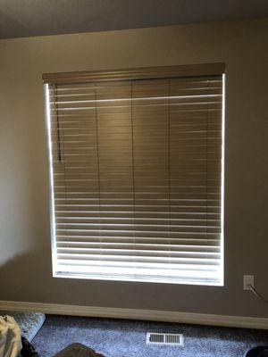 Custom fit faux wood blinds