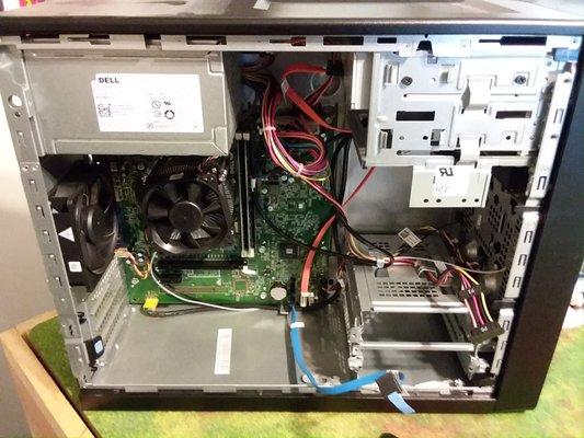 This is what an older model PC looks like "under the hood"