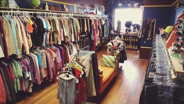 Women's & Men's Consignment Clothing