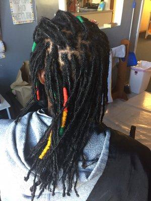 Dreadlocks retwist