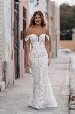 Off the shoulder lace mermaid wedding dress