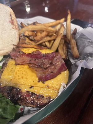 Bacon cheese burger