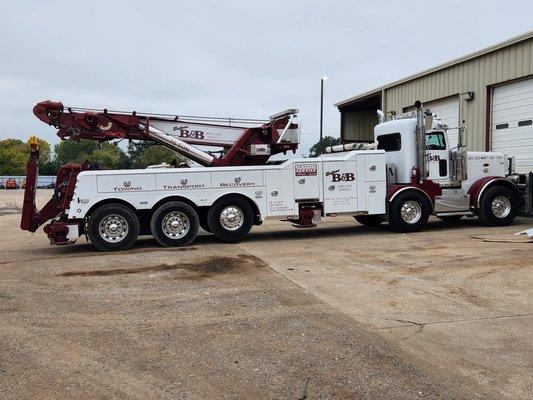 Heavy-Duty Truck