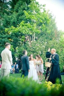 Sebastopol wedding officiated by the wonderful Rev Blane Ellsworth (photo by E&B Photography)