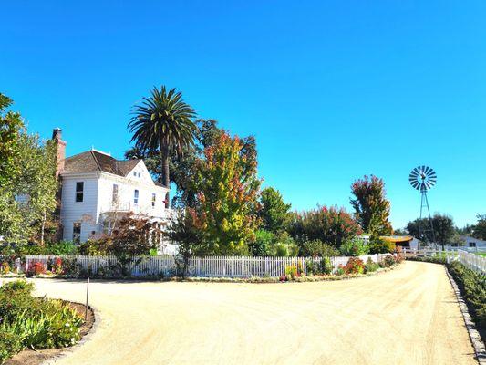 Entering Nickel and Nickel for tour and tasting in Oakville on the St. Helena Hwy.