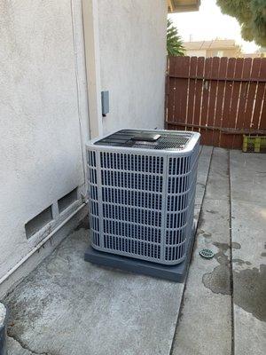 New Bosch 2.0, 20-SEER, 5-Ton Inverter Ducted Split Heat Pump.