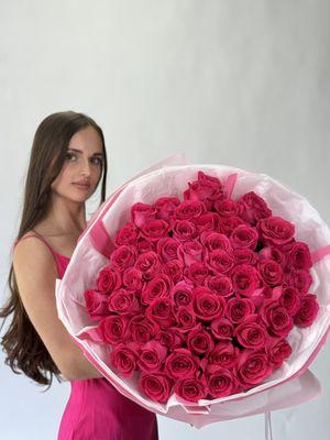 50 hot pink roses