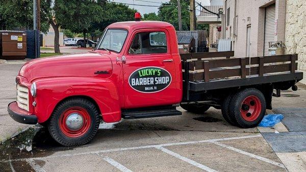 Lucky's Barbershop