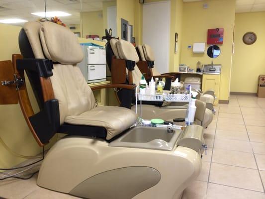 Pedicure section - Morgan's Nails: Beaumont, Texas