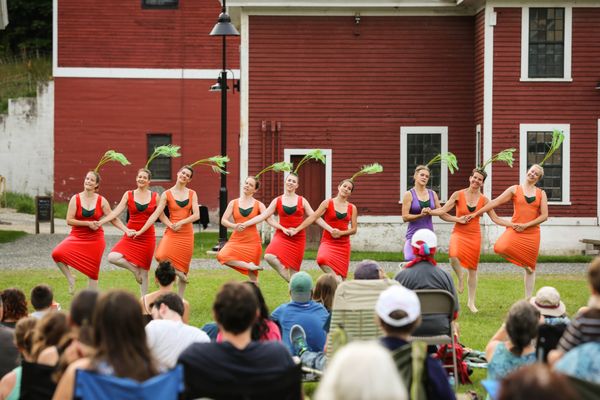 Watch as leaping lettuce, cavorting carrots, and twirling tomatoes come to life during Farm to Ballet on 7/10!