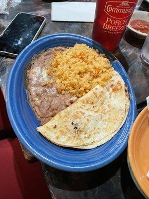 Quesadilla with rice and beans