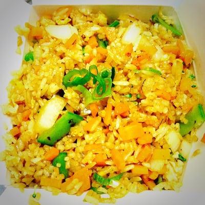 Vegetable fried rice! Soooo good (even better when spicy :))