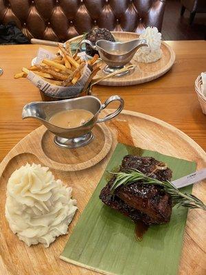 Prime Skirt Steak - Mash Potatoes- French Fries