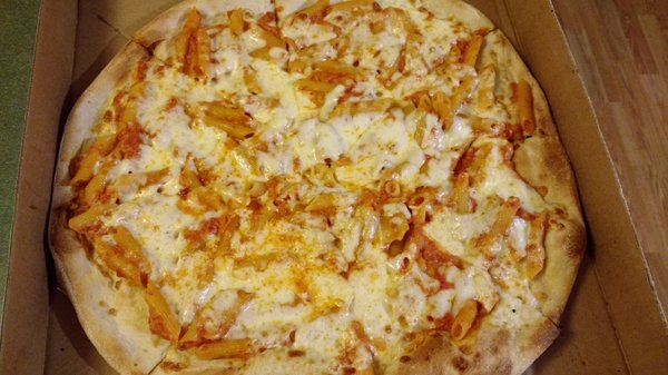 Penne vodka pizza