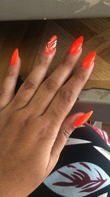 Stiletto nails with design