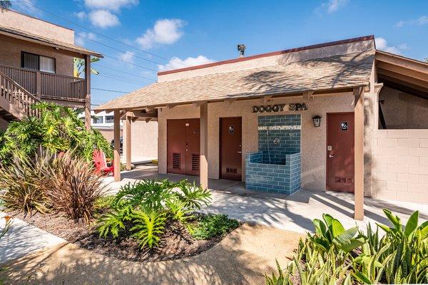 Doggy Spa at Bay Breeze apartment complex