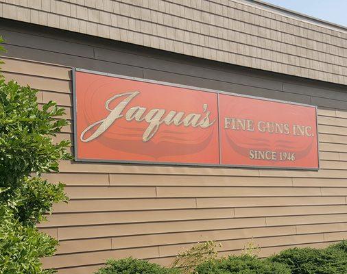 Jaqua's Fine Guns & Gun Club