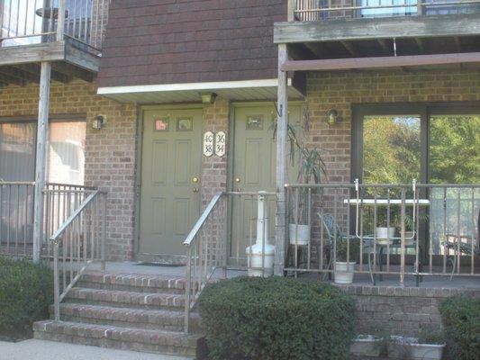 36 Ginger Ct. Eatontown, NJ For sale/rent. Please contact me at 908 433-7075