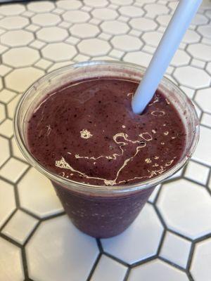 Real fruit smoothies. Made with frozen fruit not powders.