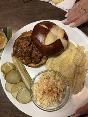 Pulled pork coleslaw chips