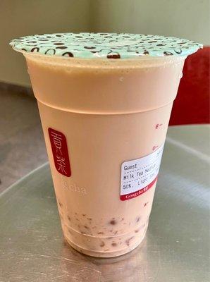 Pearl Milk Tea with white pearl