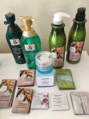 Korean skincare and shampoo bring out ones very best! So many lovely samples!