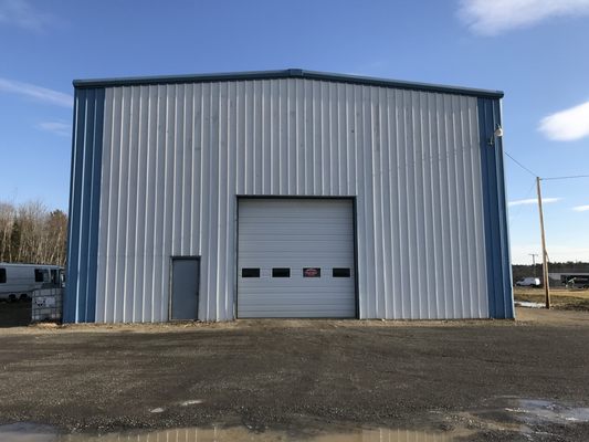 Warehouse for rent and automobile, RV and boat storage