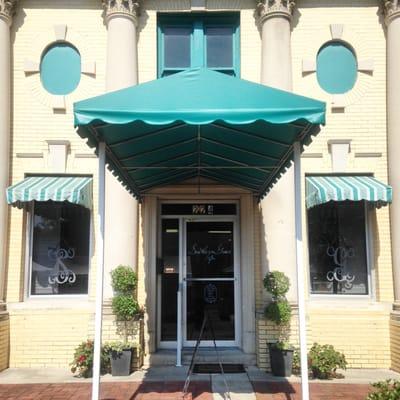 Southern Grace Gifts storefront