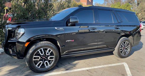 2022 GMC Yukon AT4