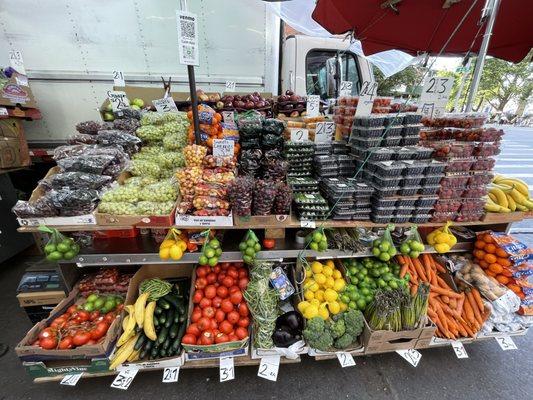 Fruit stand