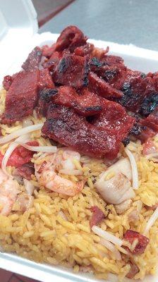 Boneless spare ribs with house special fried rice