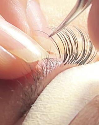 Classic eyelashes extensions.