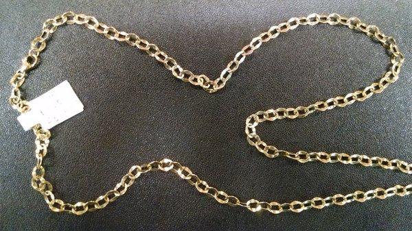 Gold chian necklace