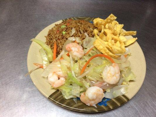 Shrimp chow mein ( lunch special)