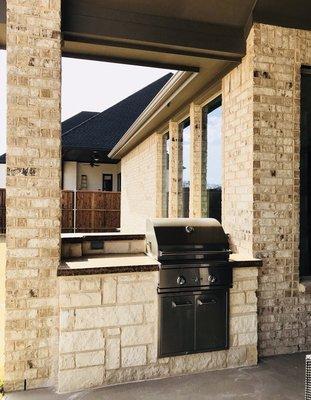 Outdoor Kitchen Space